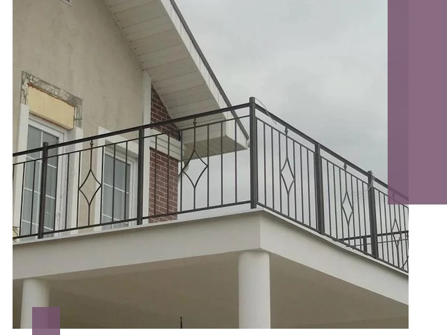 Изготовление балконных ограждений в Бугульме из металла и стекла