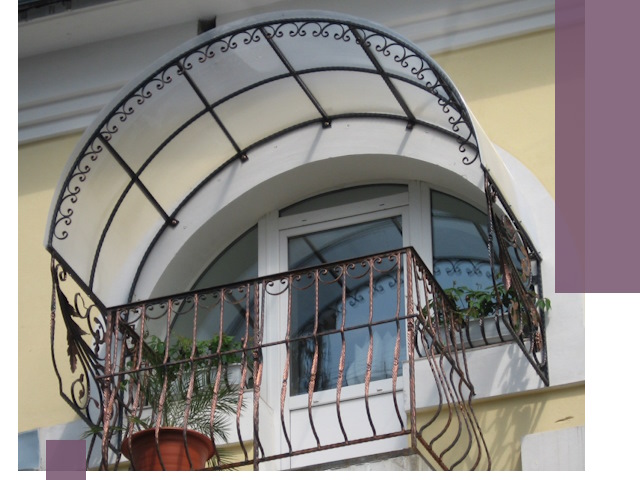 Козырьки над балконом в Бугульме — изготовление и монтаж